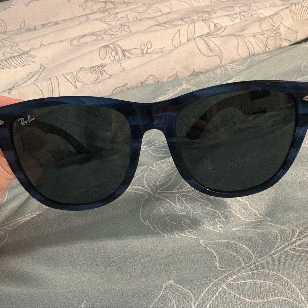 Ray-Ban Dark Blue Sunglasses